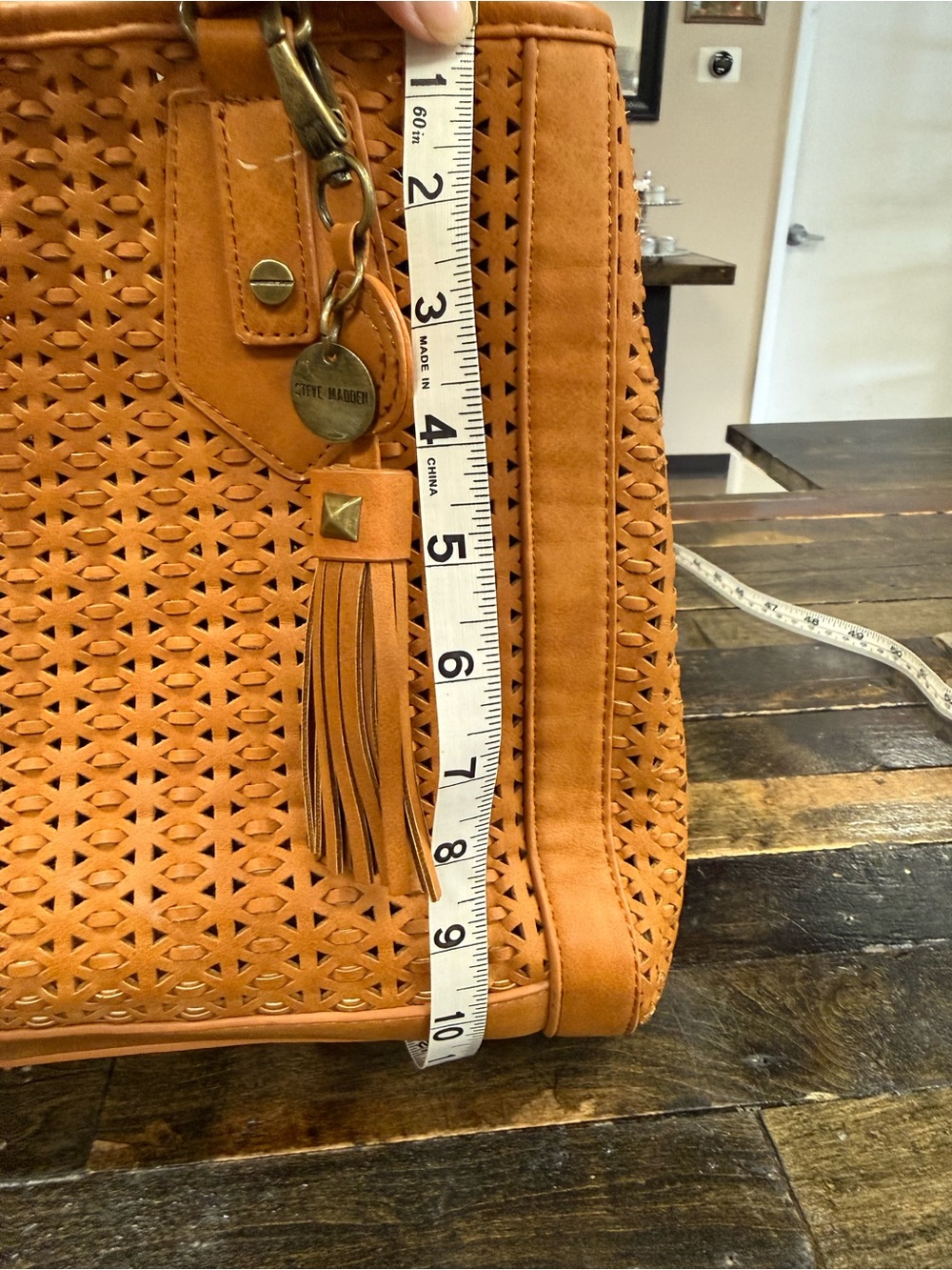 Steve Madden Laser Cut Tote Cognac Brown Faux Leather Tassel Shoulder Boho - Picture 11 of 13